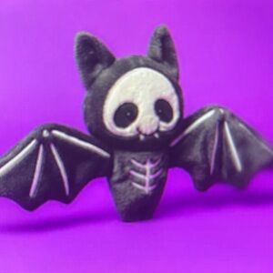 Jellycat SKELEBAT JIM Halloween 2024 RETIRED in-hand AUTHENTIC collectible bones